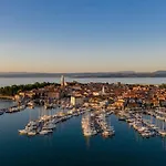 Apartma Rea Izola, Pergola & Terassa, Parking Izola