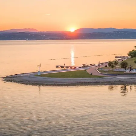 Apartma Rea Izola, Pergola & Terassa, Parking *