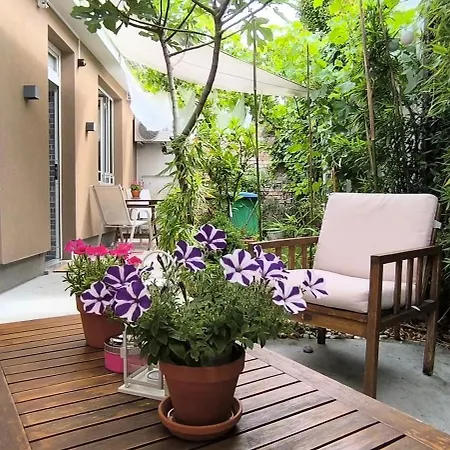 Appartamento Apartma Rea Izola, Pergola&terassa, Parking Izola