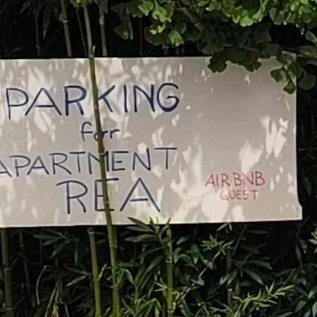 Lägenhet Apartma Rea Izola, Parking & Atrij