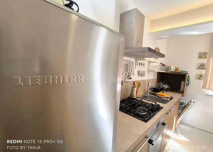 아파트 Apartma Rea Izola, Pergola & Terassa, Parking *