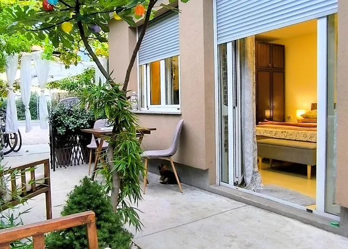 Apartma Rea Izola, Pergola & Terassa, Parking 아파트