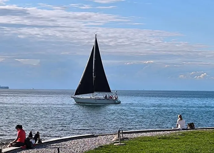 아파트 Apartma Rea Izola, Pergola & Terassa, Parking